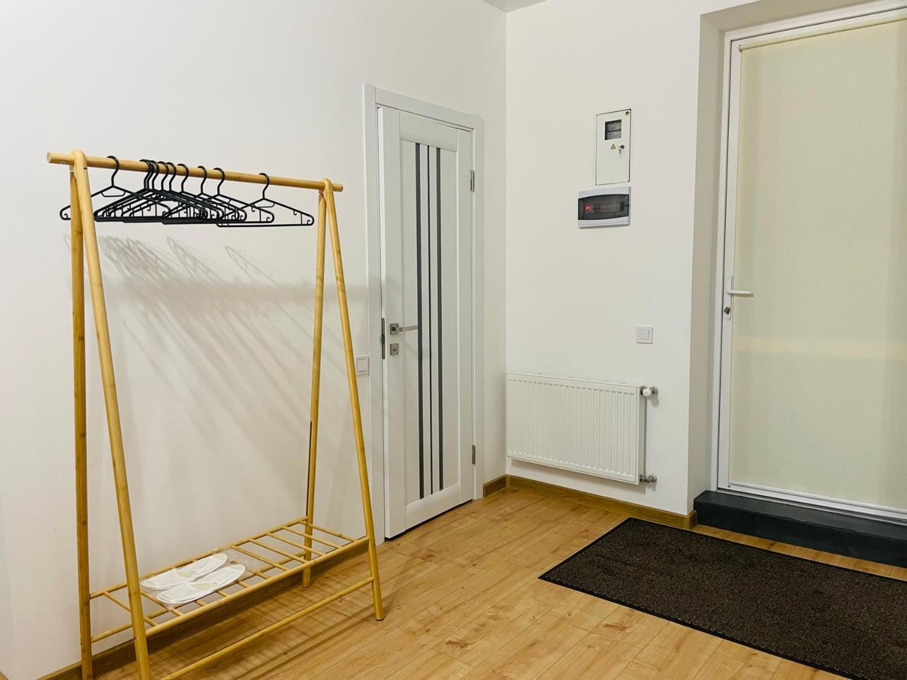 Apartment на куліша 3, сучасні біля оперного Lviv