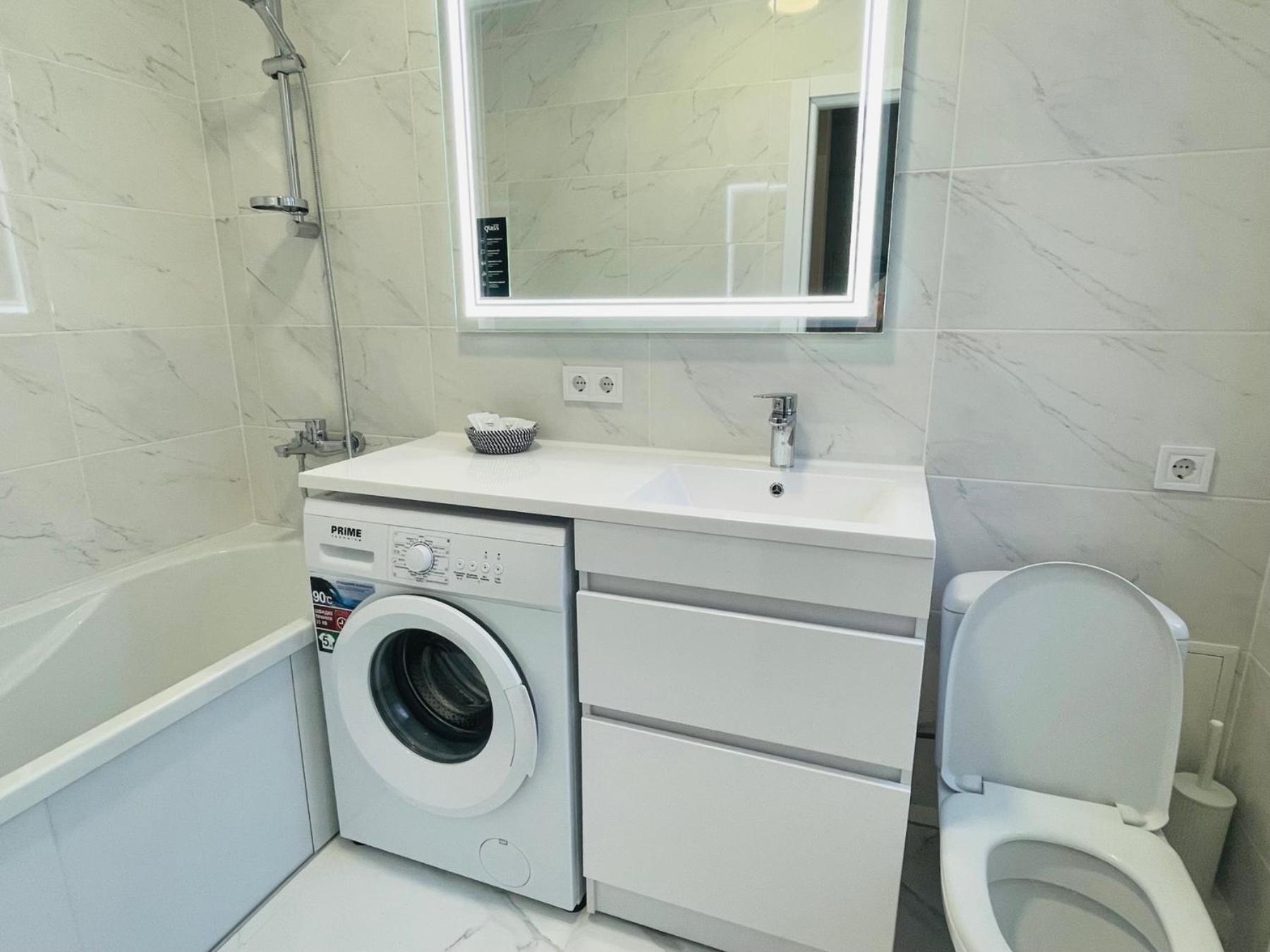 на куліша 3, сучасні біля оперного Apartment Lviv